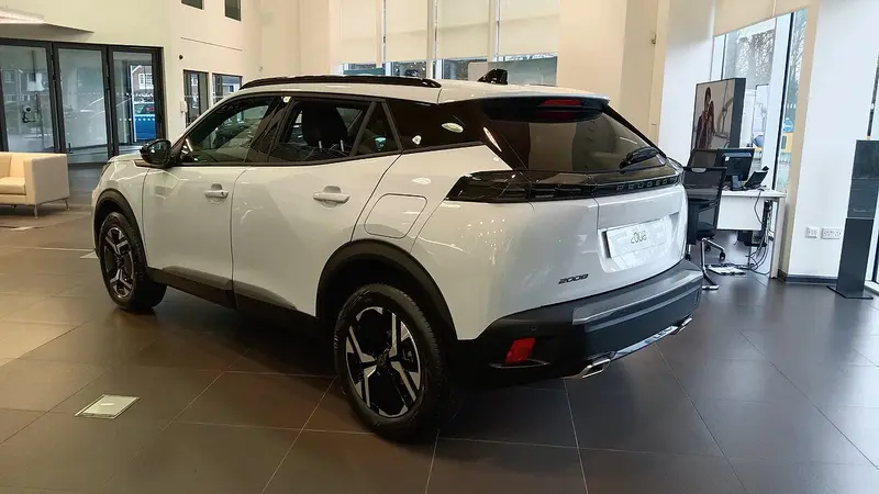 Peugeot 2008 1.6 Allure 2023
