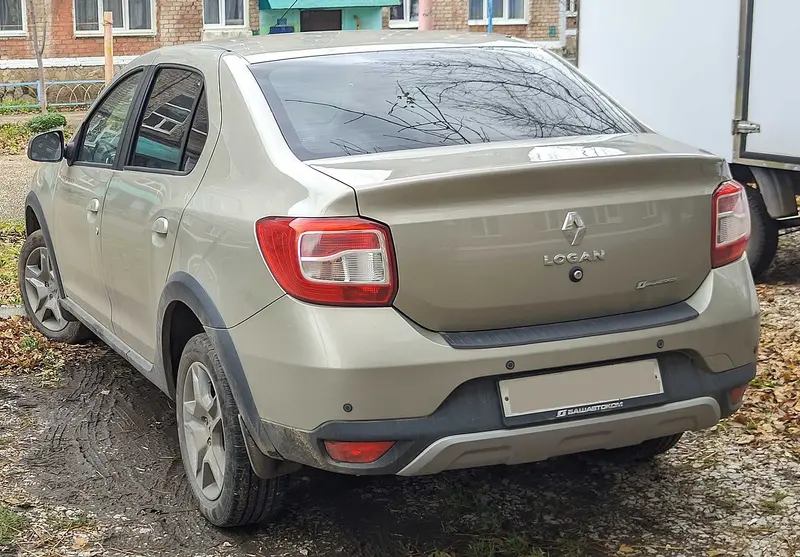 Renault Logan 1.6 Intens 2023