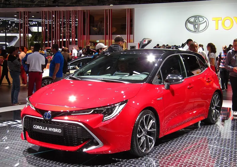 Toyota Corolla 1.8 Hybrid SEG 2015
